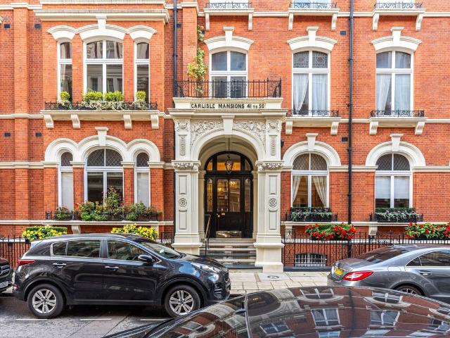 Apartment for rent in Victoria, Greater London