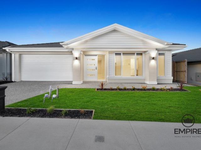 House for sale in Clyde North, Melbourne
