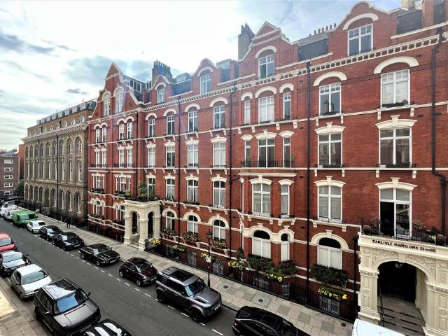 Apartment for rent in Victoria, Greater London