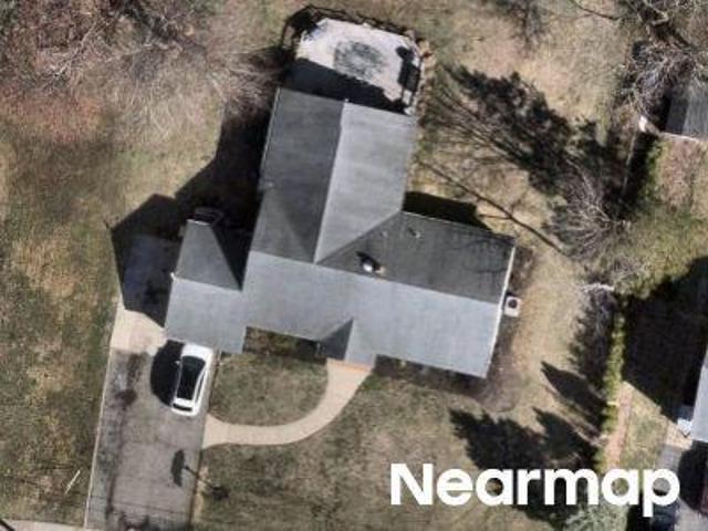 House for sale in Wayne