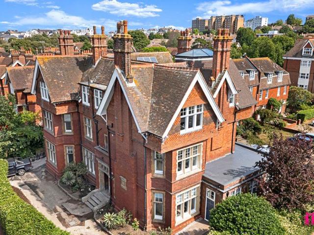 Studio for rent in Meads, Eastbourne