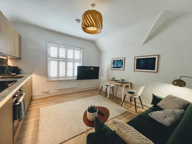 Apartment for rent in Aldrington