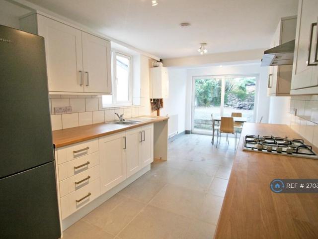 House for rent in Plasnewydd, Falcon Lodge