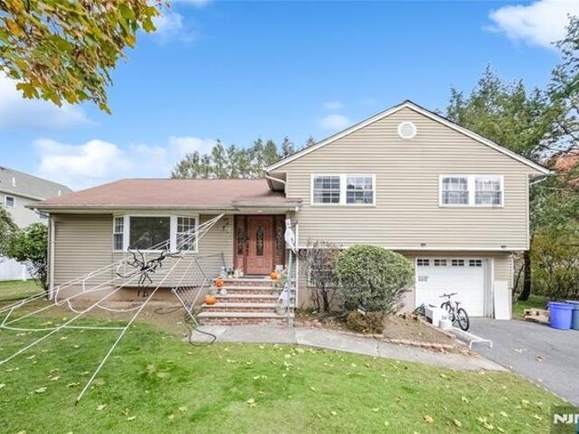House for sale in Closter, New Jersey