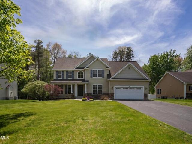 House for sale in Saratoga, New York