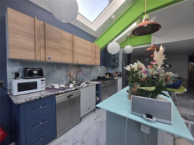 Apartment for rent in Preston, Greater London