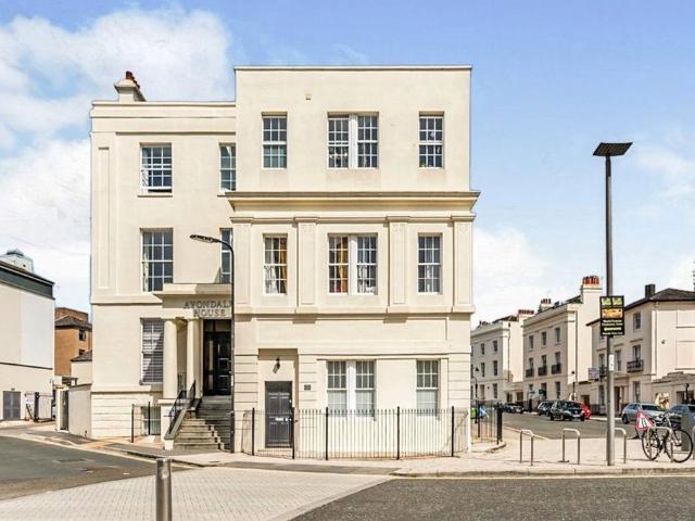 Apartment for rent in The Polygon, City Of Southampton