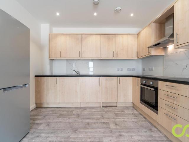 Apartment for rent in Seven Kings, Greater London