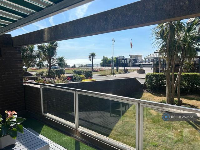 Apartment for rent in Folkestone, Folkestone and Hythe