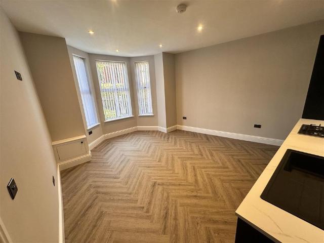 Apartment for rent in Birkenhead, Wirral