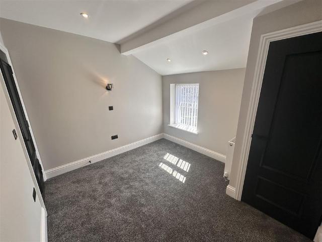 Apartment for rent in Birkenhead, Wirral