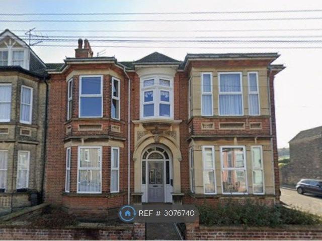 Apartment for rent in Kirkley, East Suffolk