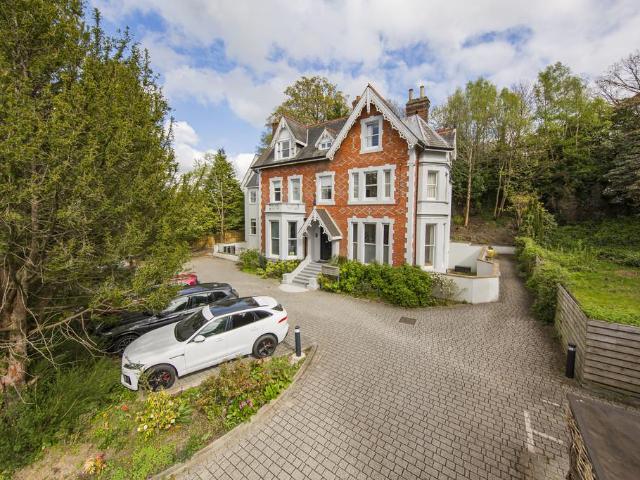 Apartment for rent in St James, Sandown Park