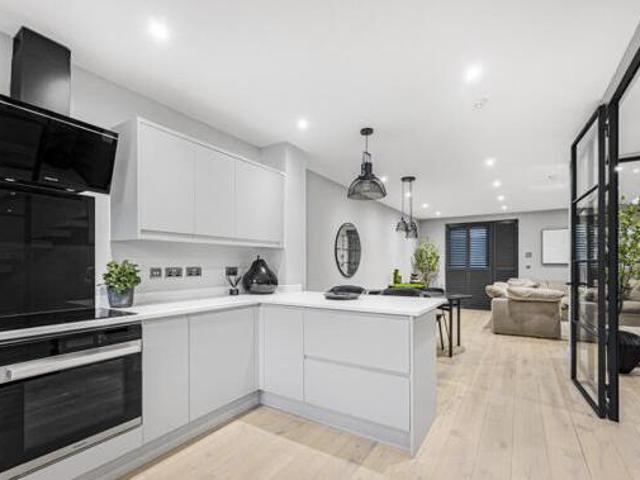 House for sale in Ewens Farm, Golden Valley