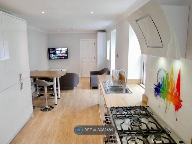 Room for rent in Greenbank, Plymouth