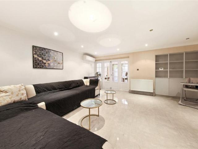 House for rent in London Borough of Brent, Greater London