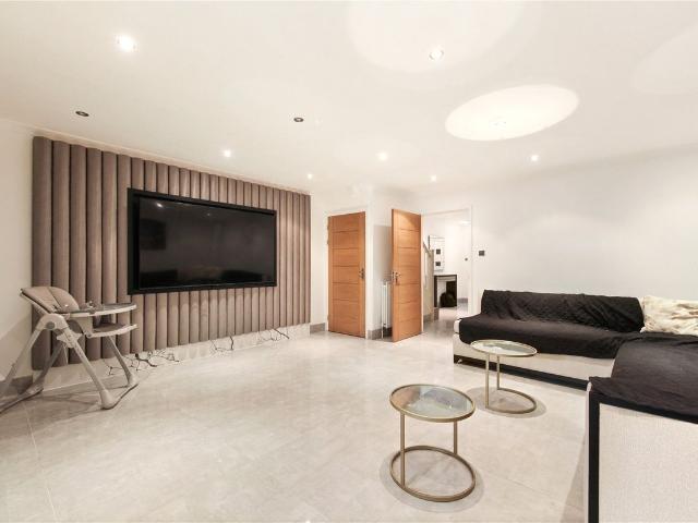House for rent in London Borough of Brent, Greater London