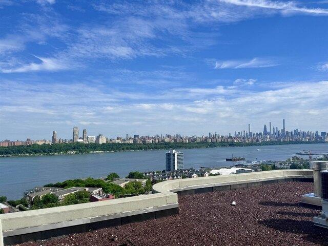 Condo for sale in Cliffside Park, New Jersey