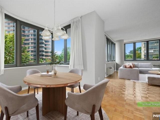 Condo for sale in Cliffside Park, New Jersey