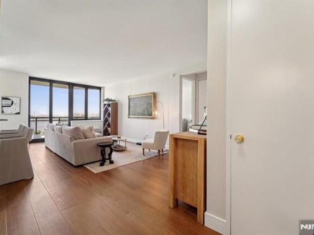 Condo for sale in Cliffside Park