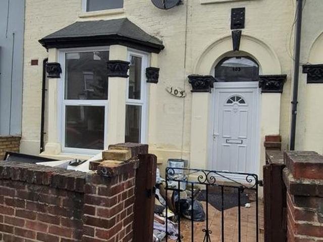 House for rent in Manor Park, Greater London