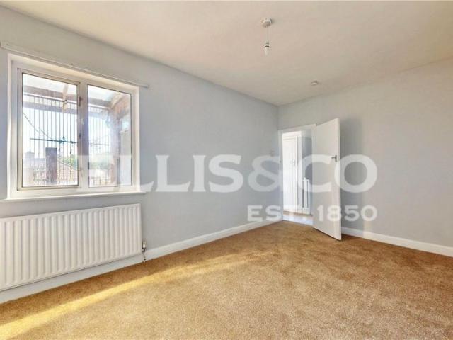 Apartment for rent in Alperton, Greater London