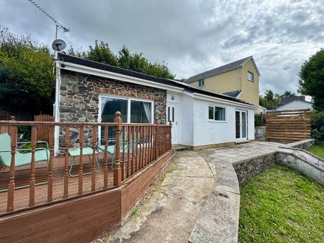 House for rent in Llanddowror, Wales