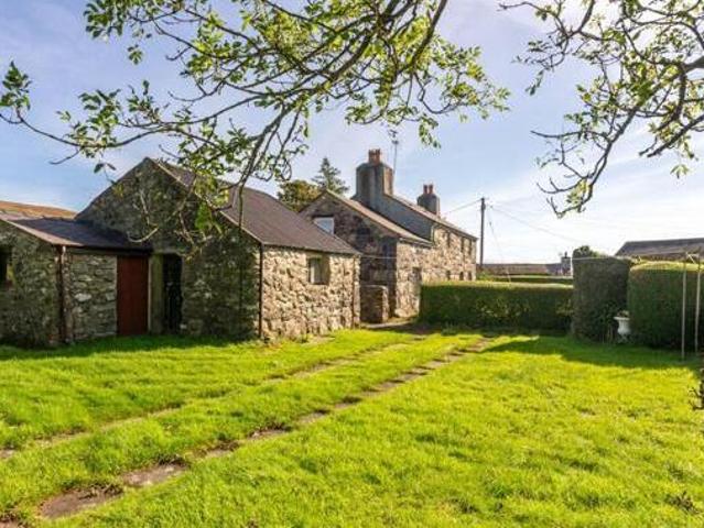 House for sale in Caernarfon, Wales