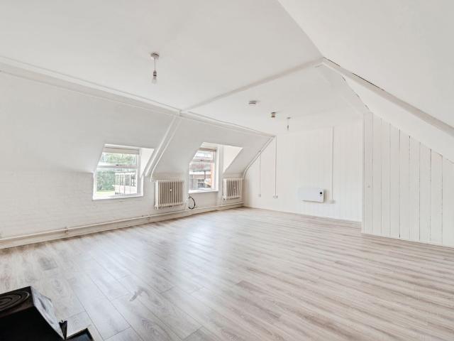 Apartment for rent in Berrick Salome, Oxfordshire