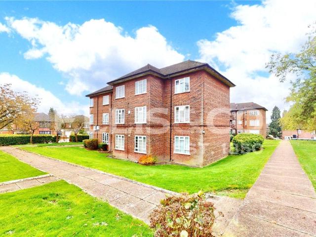 Apartment for rent in Preston, Greater London