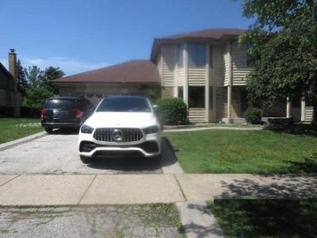 House for sale in Flossmoor, Illinois