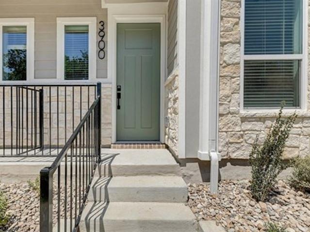 Townhouse for rent in Denton