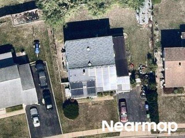 House for sale in Edison, New Jersey