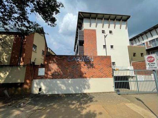 Apartment for sale in Dr Kenneth Kaunda, North West