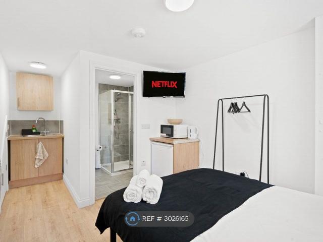 Room for rent in London Borough of Croydon, South Norwood