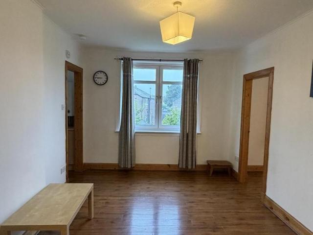 Apartment for rent in Simshill, Scotland
