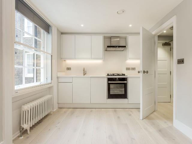 Apartment for rent in Soho, Greater London