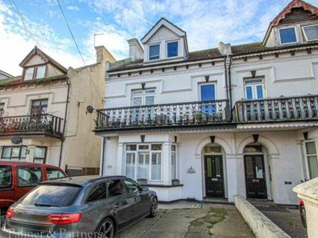 House for sale in Dale Hill, Essex