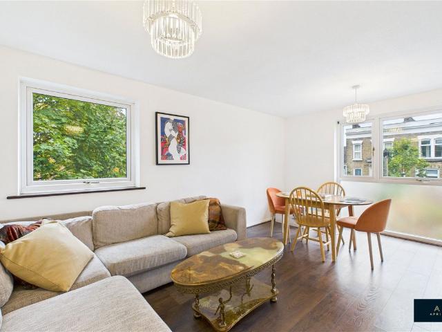 Apartment for rent in Maryland, Greater London