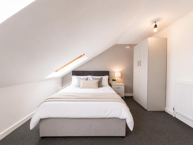 Room for rent in Newtown, Reading