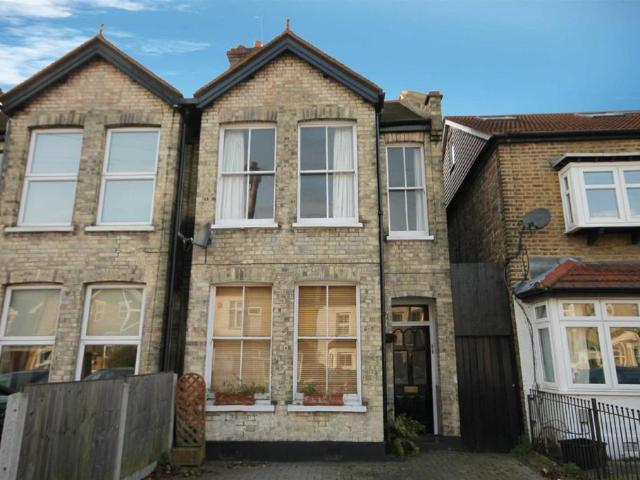 Apartment for rent in Woodford Green, Greater London