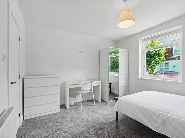 Room for rent in Gedling, East Midlands