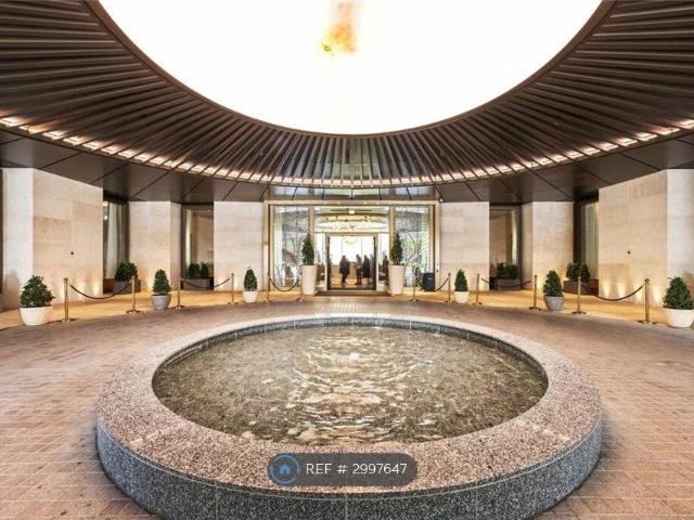 Apartment for rent in Nine Elms, Greater London