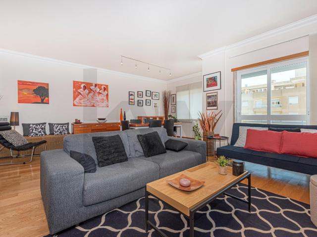 Apartamento venda em Nova Carnaxide, Oeiras