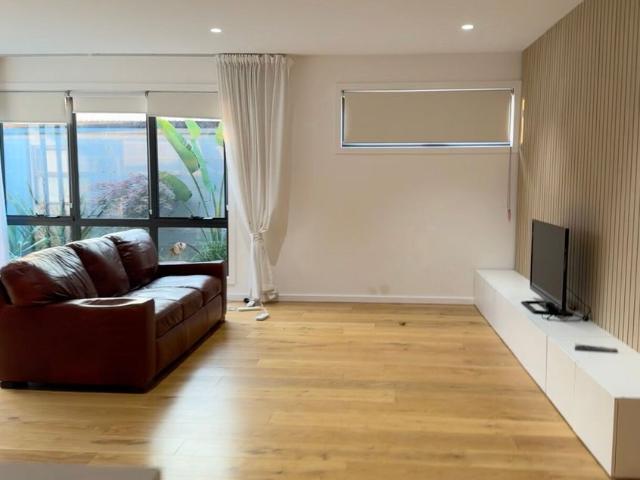 Room for rent in Carnegie, Melbourne