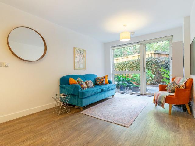 Apartment for rent in London Borough of Lambeth, Greater London