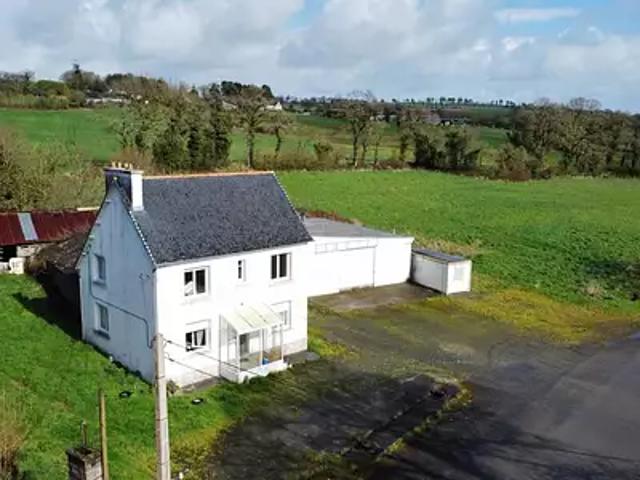 Maison vente à Guingamp, Bretagne