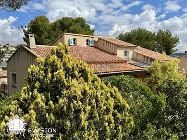 Maison vente à Marseille, Carnoux-en-provence