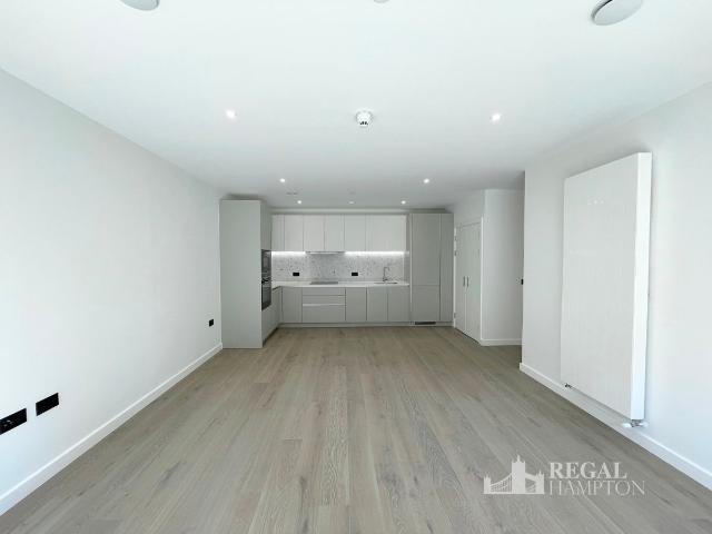 Apartment for rent in Hurlingham, Greater London