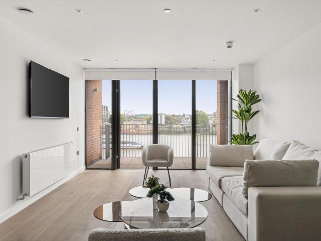 Apartment for rent in Hurlingham, Greater London